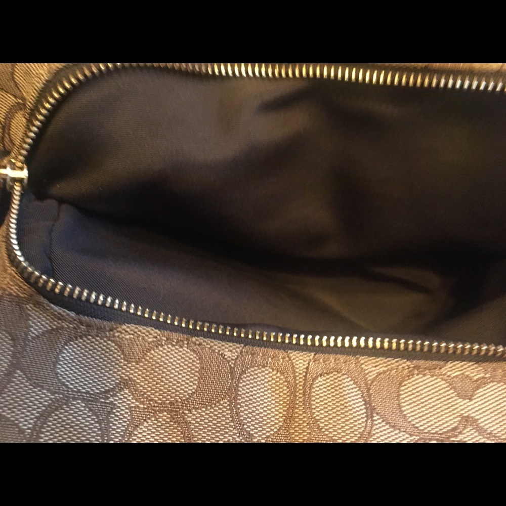 Coach Purse - Picture 4 of 4